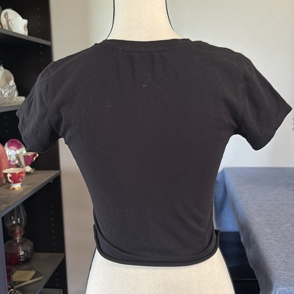 Women’s Size S Guess Tight Fit Half Cropped Shirt - Picture 2 of 5